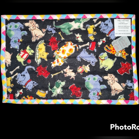 ❤️ Dog Bowls Mat Hot Pad NEW - Picture 1 of 6